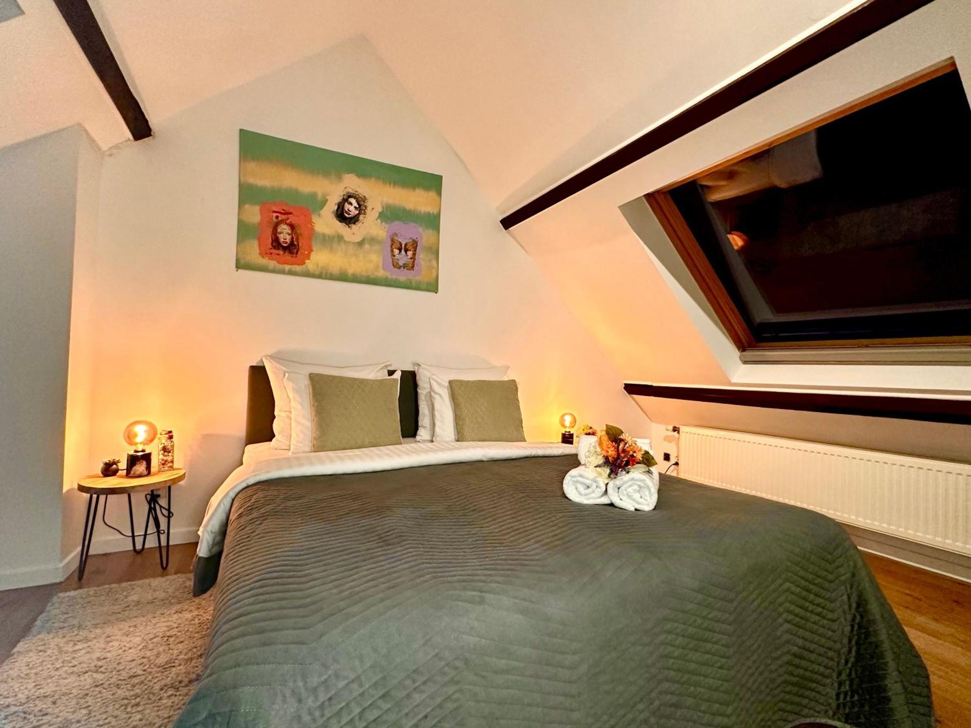 Luxury Suites Centrum By Rikas Hotels Amberes Exterior foto