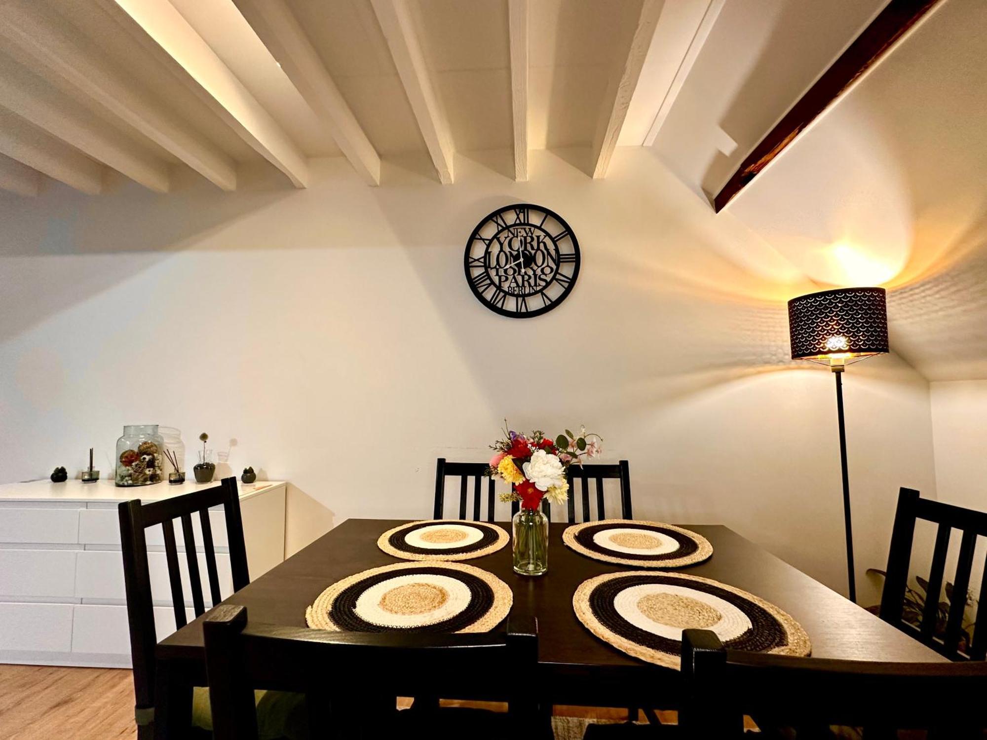 Luxury Suites Centrum By Rikas Hotels Amberes Exterior foto