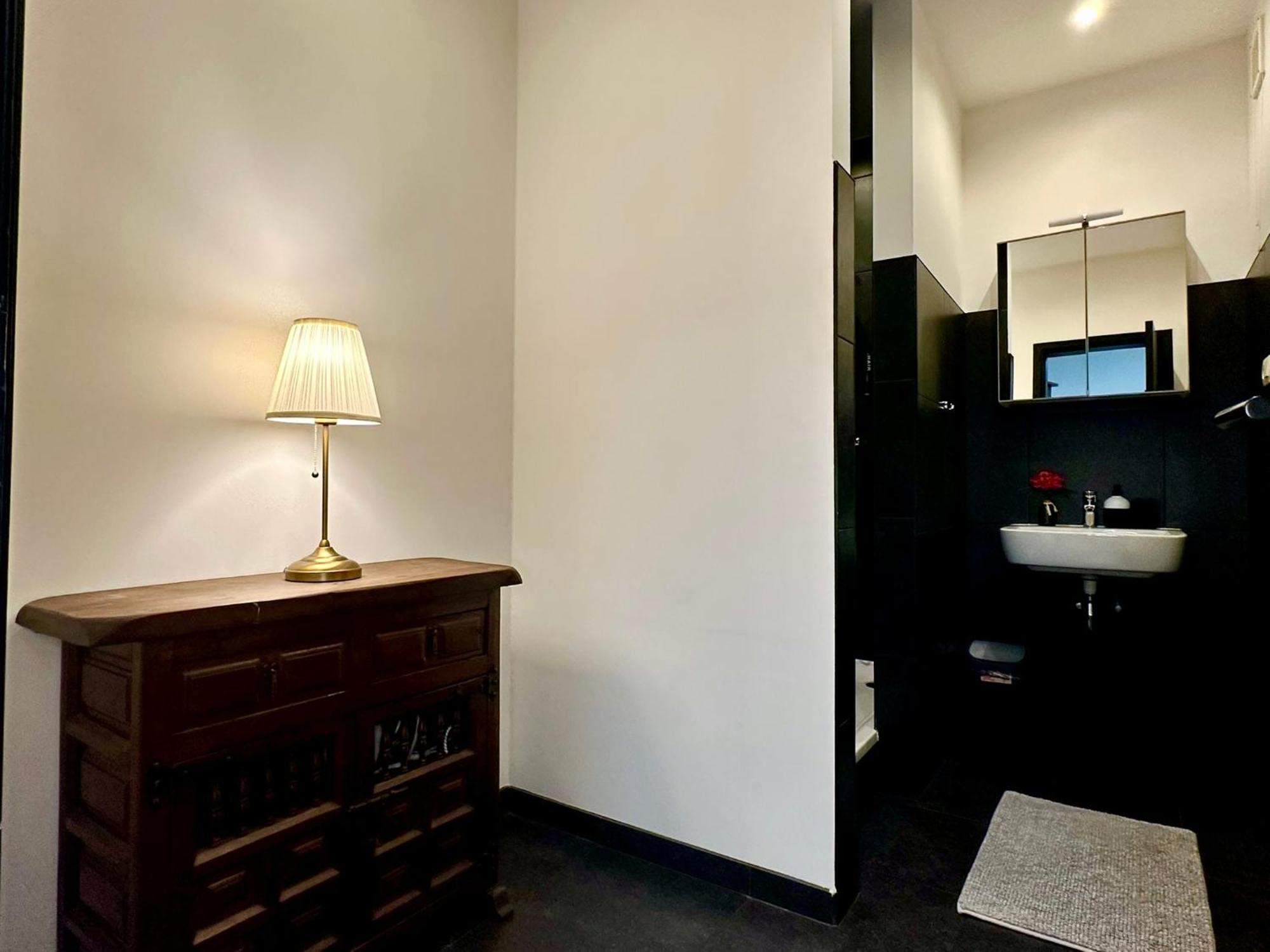 Luxury Suites Centrum By Rikas Hotels Amberes Exterior foto